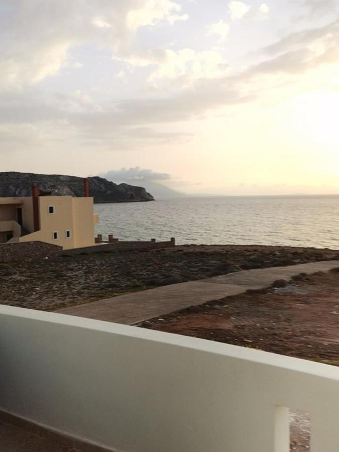Arkasa Karpathos Seafront Paradisos Foiníkion エクステリア 写真